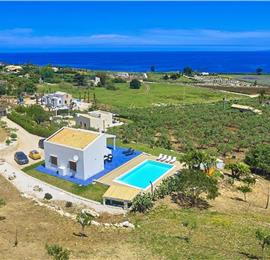 3 bedroom villa with pool, Scopello, sleeps 6